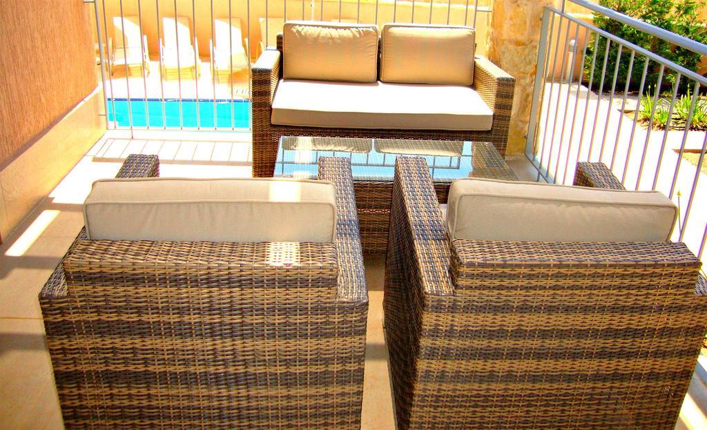 Polis Villa Kartiela Sandy Beach Villas - Private Pool - Jacuzzi - Private Beach Area מראה חיצוני תמונה